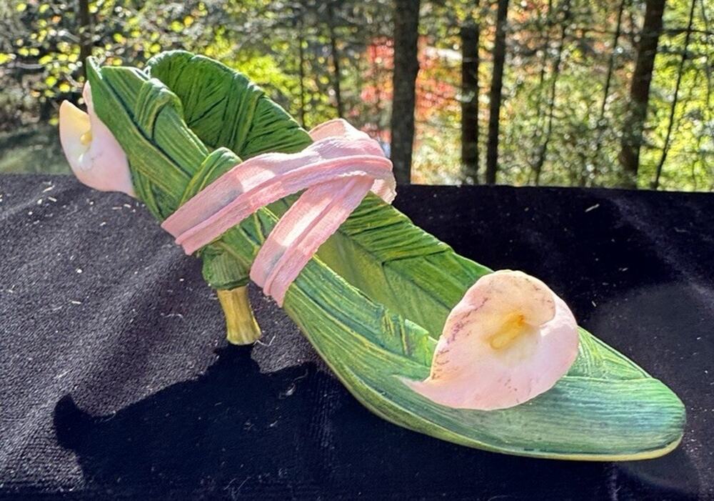 Just the Right Shoe 1999 Calla Lily Raine Willitt Collectable Figurine No Box S1